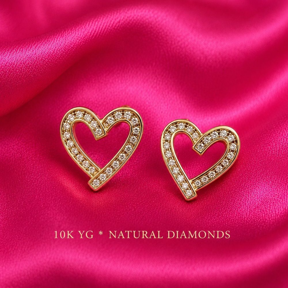 Gorgeous 10k Yellow Gold Natural Diamond Heart Post Earrings EUC